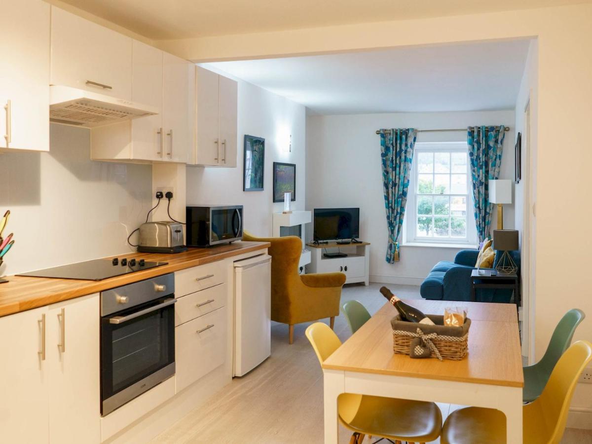 Pass The Keys Modern 2 Bed Flat Overlooking Aberaeron Harbour Exterior foto