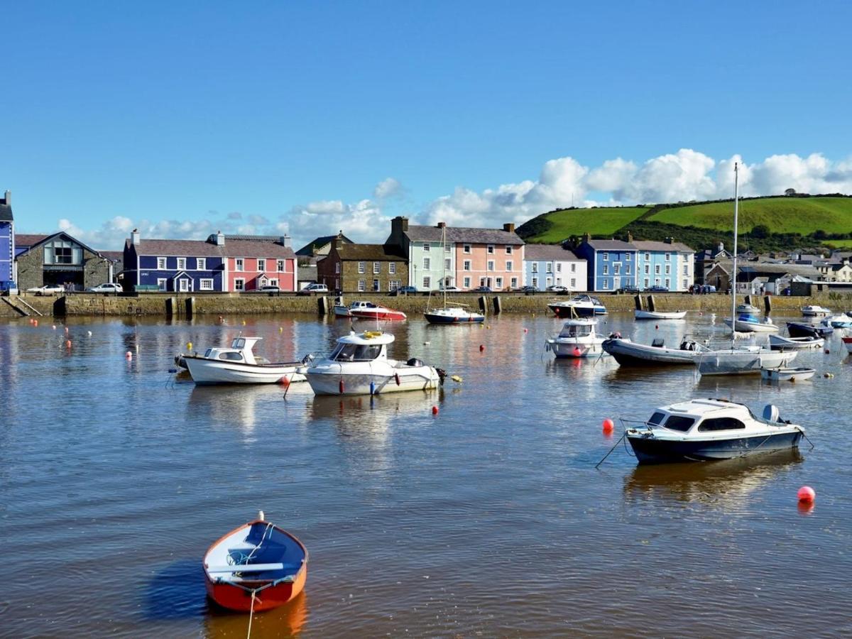Pass The Keys Modern 2 Bed Flat Overlooking Aberaeron Harbour Exterior foto